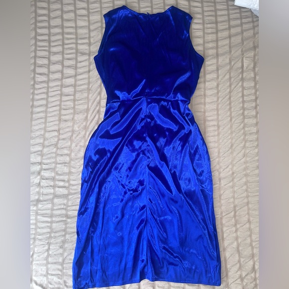 New Amazon Blue Satin Midi Formal Sleeveless V-Neck Dress - Picture 2 of 6